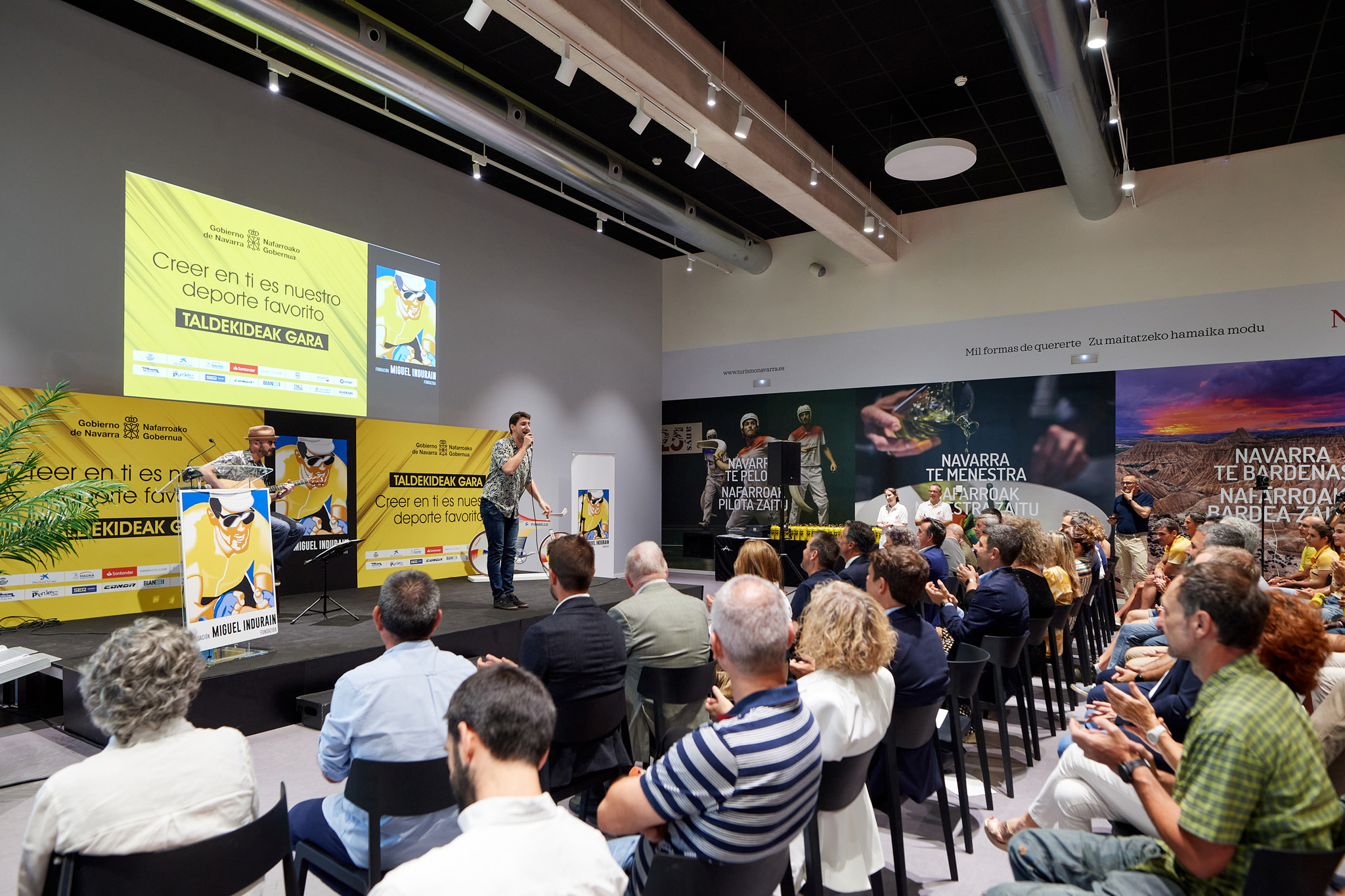 La FMIF celebr&oacute; ayer su Gala 2022 con 151 deportistas becados